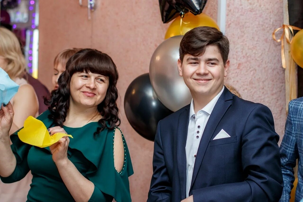 радужный хмао 3 микрорайон. радужный хмао салоны. г. радужный город хмао. 5 микрорайон 27 дом радужный хмао.