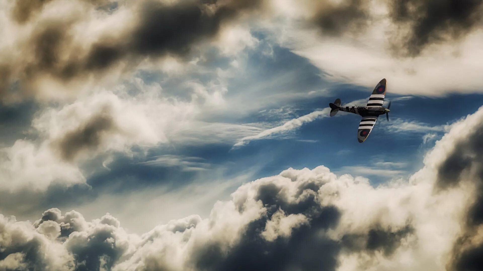 Самолеты летят в облака. Самолет в небе. Обои самолет. Небо войны. Небо Авиация.