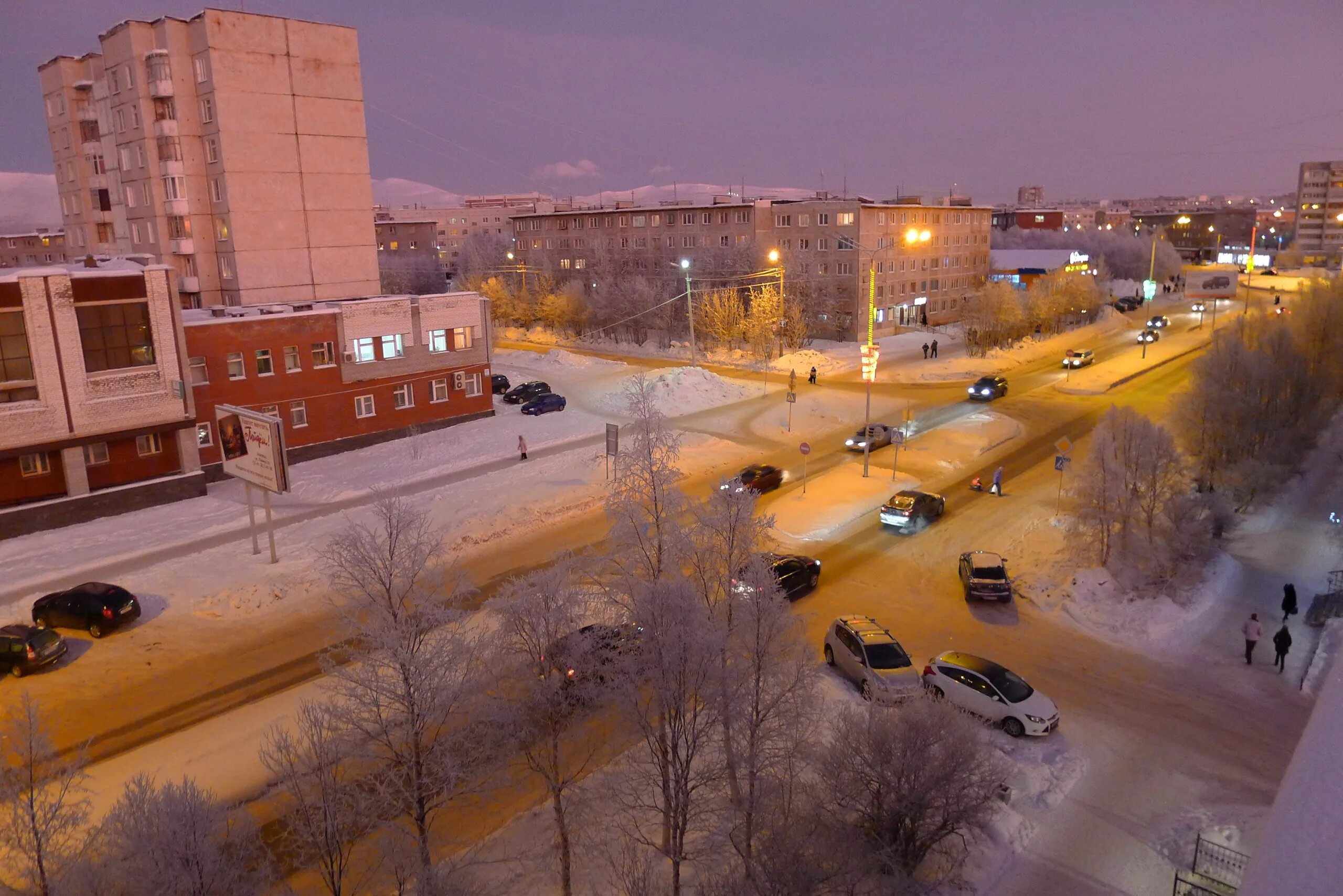 Погода в апатиты на неделю сайте. Город Апатиты Мурманской. Достопримечательности Апатиты Мурманская. Апатиты центр города. Апатиты площадь.