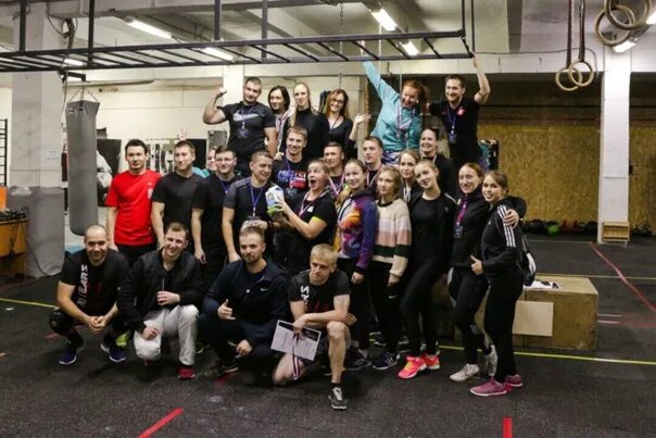 Рекорд гум. Рекордная кировский фото. Gym sport ковры. Рекорд гум. Record gym спб.