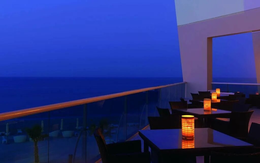Radisson blu resort 5 оаэ фуджейра. Отель рэдиссон блю фуджейра. рэдиссон блю оаэ фуджейра. рэдиссон блу резорт фуджейра 5. radisson blu resort fujairah 5 фото.