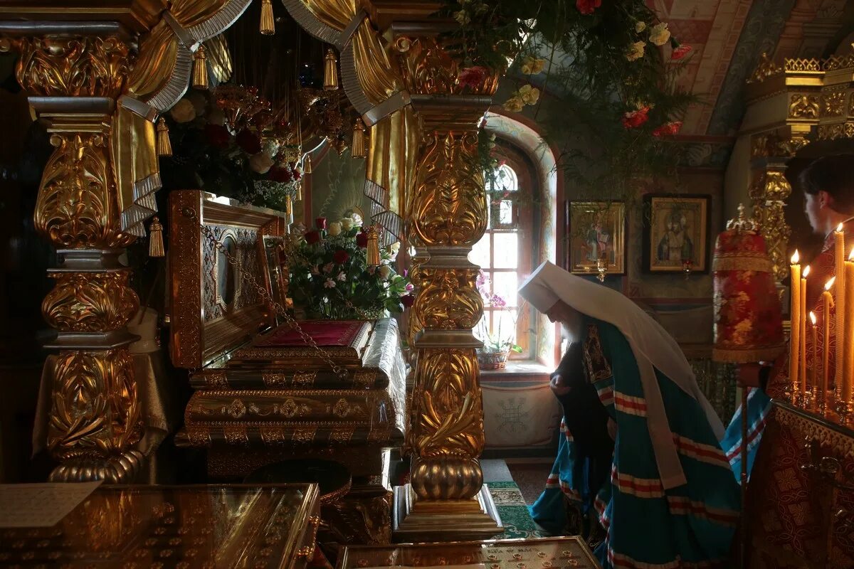 Мощи игнатия брянчанинова в толгском монастыре. Толгский монастырь мощи игнатия брянчанинова. Брянчанинов мощи. Толгский монастырь мощи. Монастырь игнатия игинского.