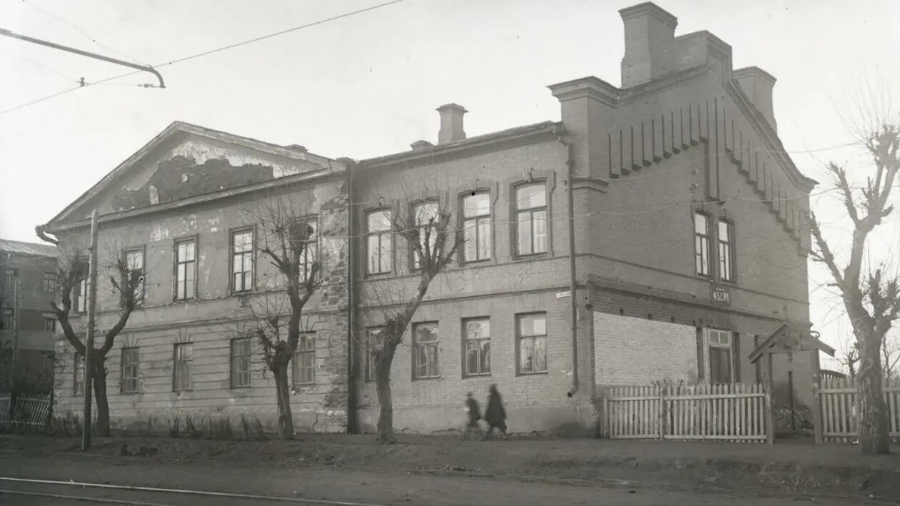 Фотография 1 фотография 2 фотография 3. Челябинское уездное училище. Челябинское уездное училище 19 века. 37 Училище Челябинск. Малое народное училище в Челябинске.