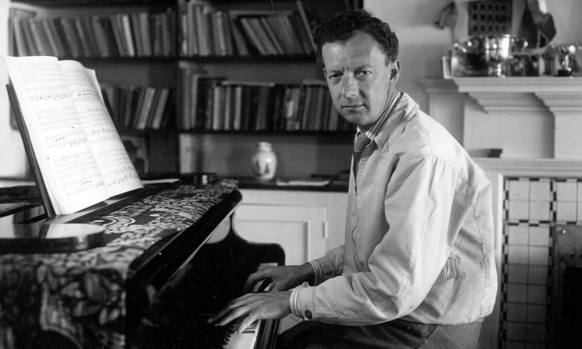Самая исполняемый композитор. Бенджамин бриттен. бенджамин бриттен композитор. бенджамин бриттен фото. бриттен пианист.
