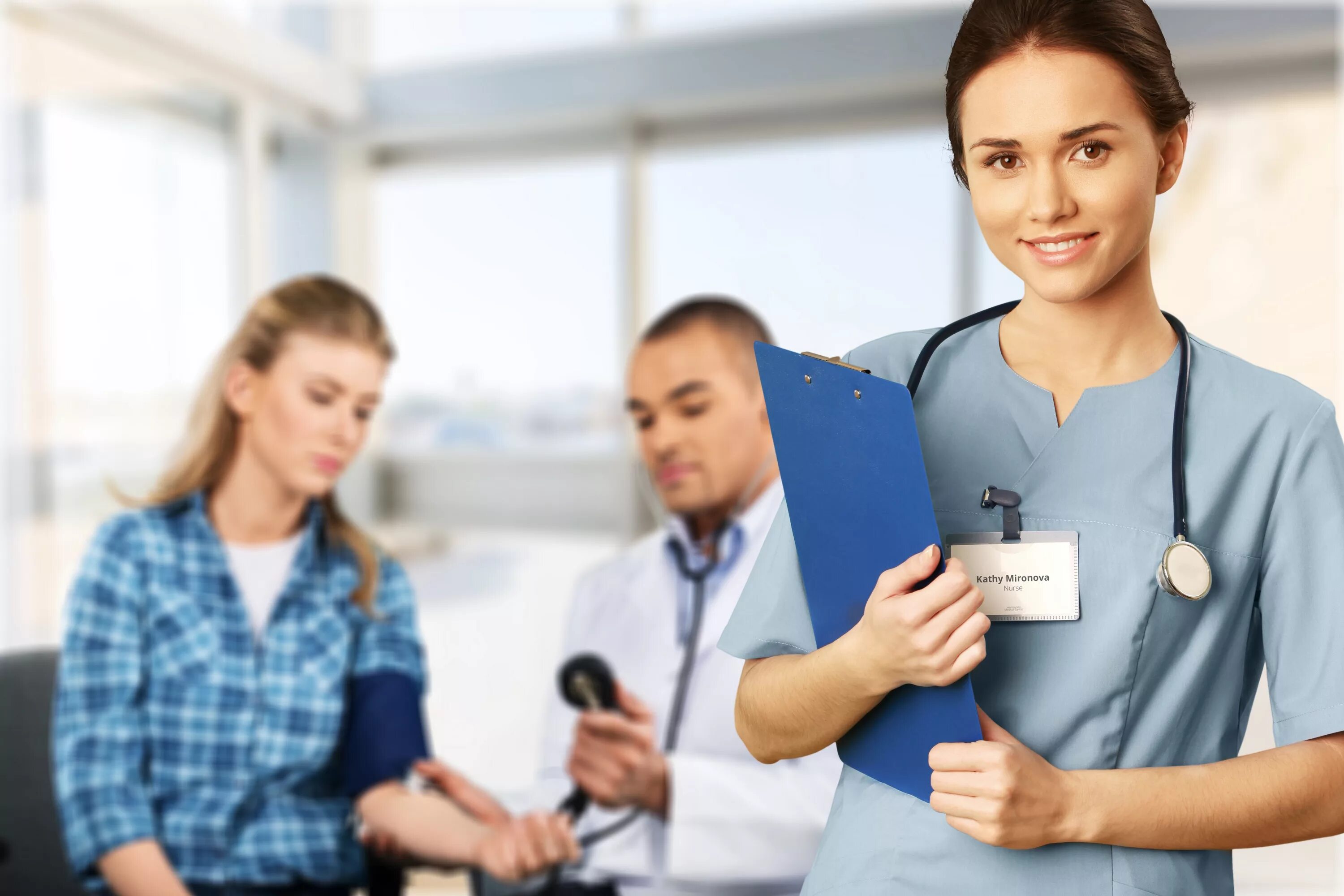 Профосмотры медицинские. Медицинское обследование. Профосмотры медицинские. Доктор женщина. Профессиональные осмотры работников.