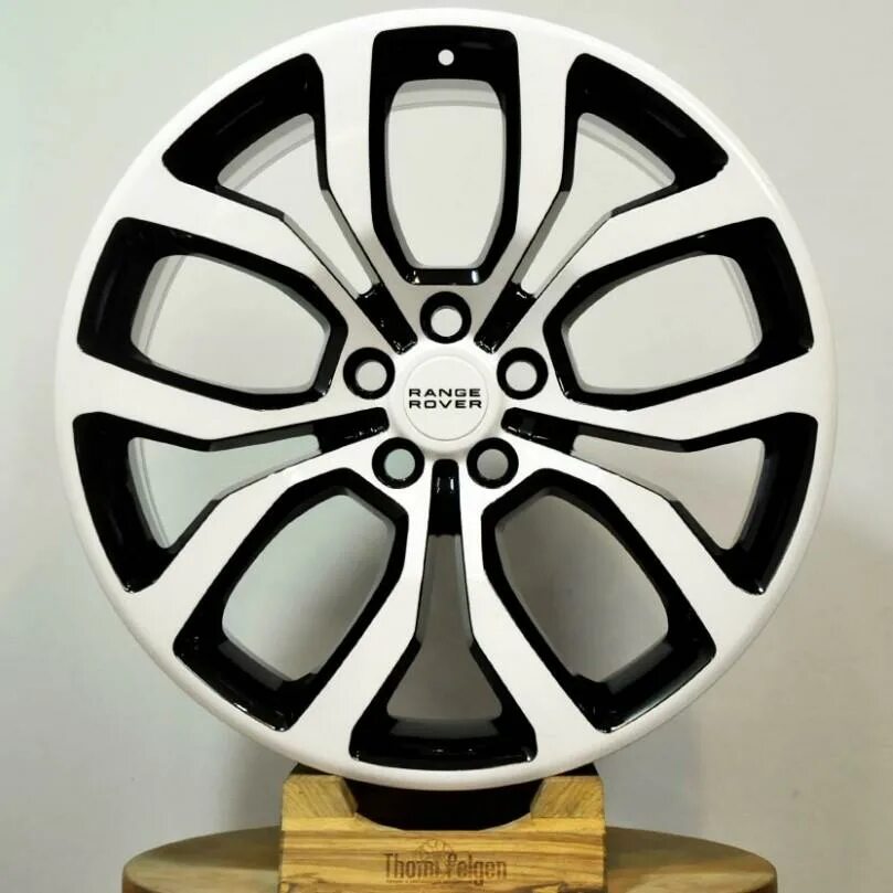 Диски land rover freelander 2 r18. Диски на land rover range rover. Диски ленд ровер land. Литые диски на ровер. Диски range rover sport r20.