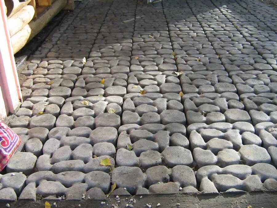Тротуар в мешках. Тротуарные дорожки из камня. Бетонные дорожки в саду. Отсев фракция 0-20. Декоративный асфальт.
