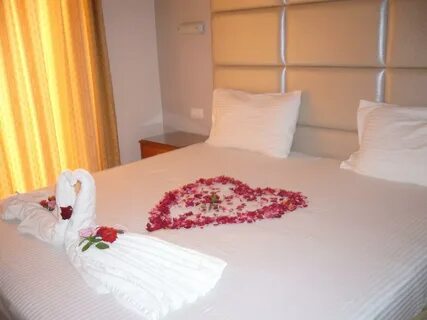 Rose hotel 3
