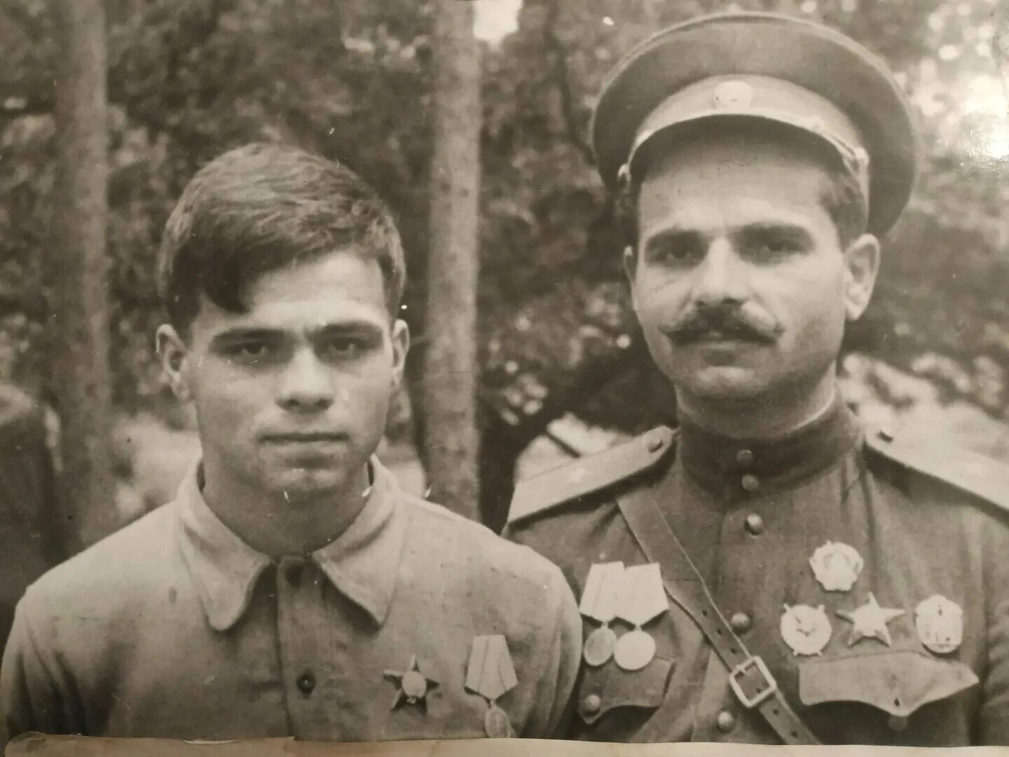 Комиссар партизанского отряда. Семён васильевич руднев. семён руднев партизан. семен васильевич комиссар. руднев семен васильевич комиссар.
