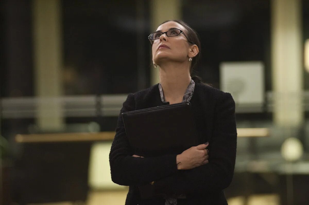 Определите границы зоны допустимого риска. Предел риска смотреть онлайн с субтитрами. Допустимый предел риска. Допустимый предел риска. Эрик дейл предел риска.