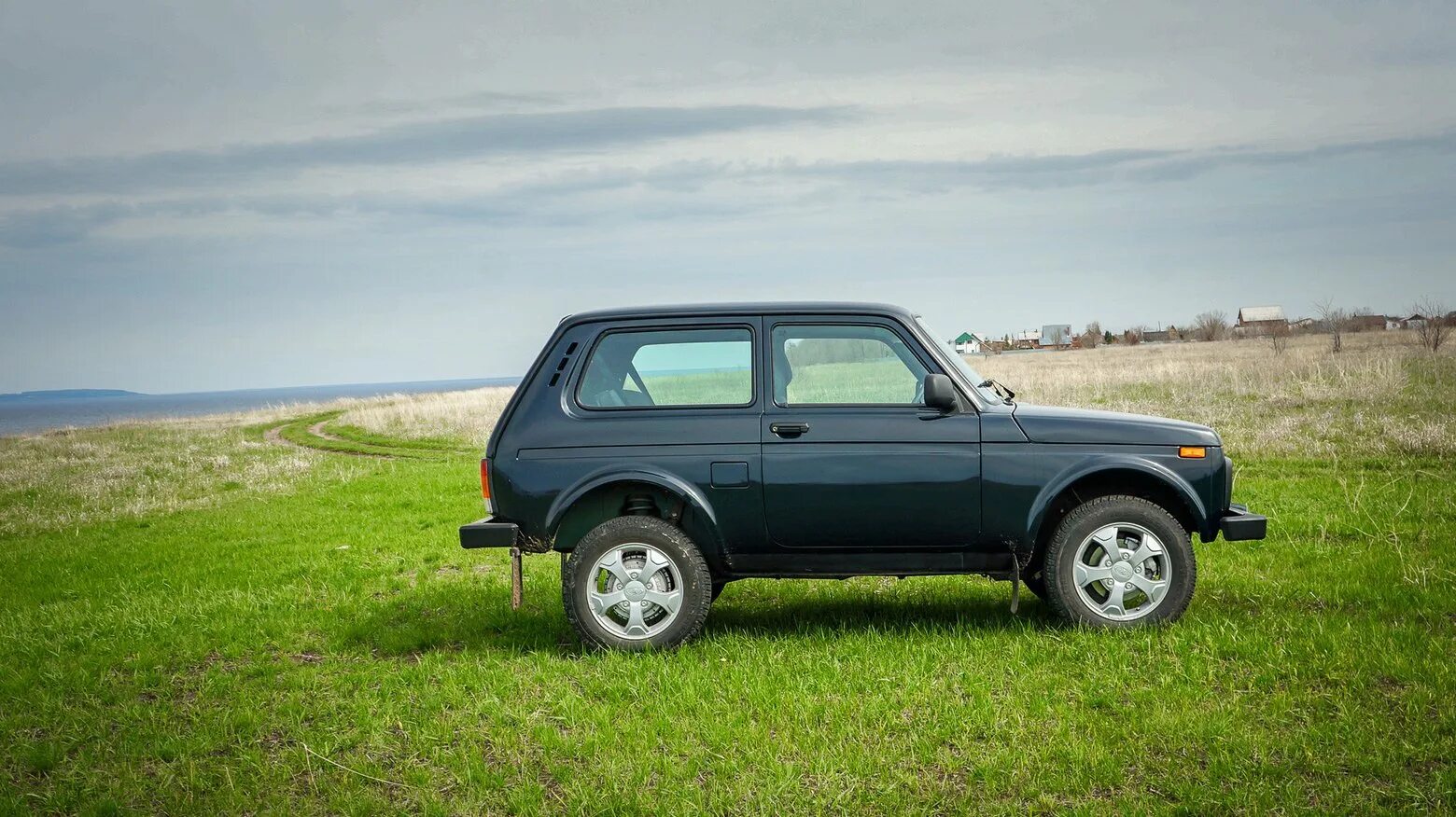 Купить б/у Lada (ВАЗ) 2121 (4x4) I Рестайлинг 1.7 MT (83 л.с.) 4WD бензин механи