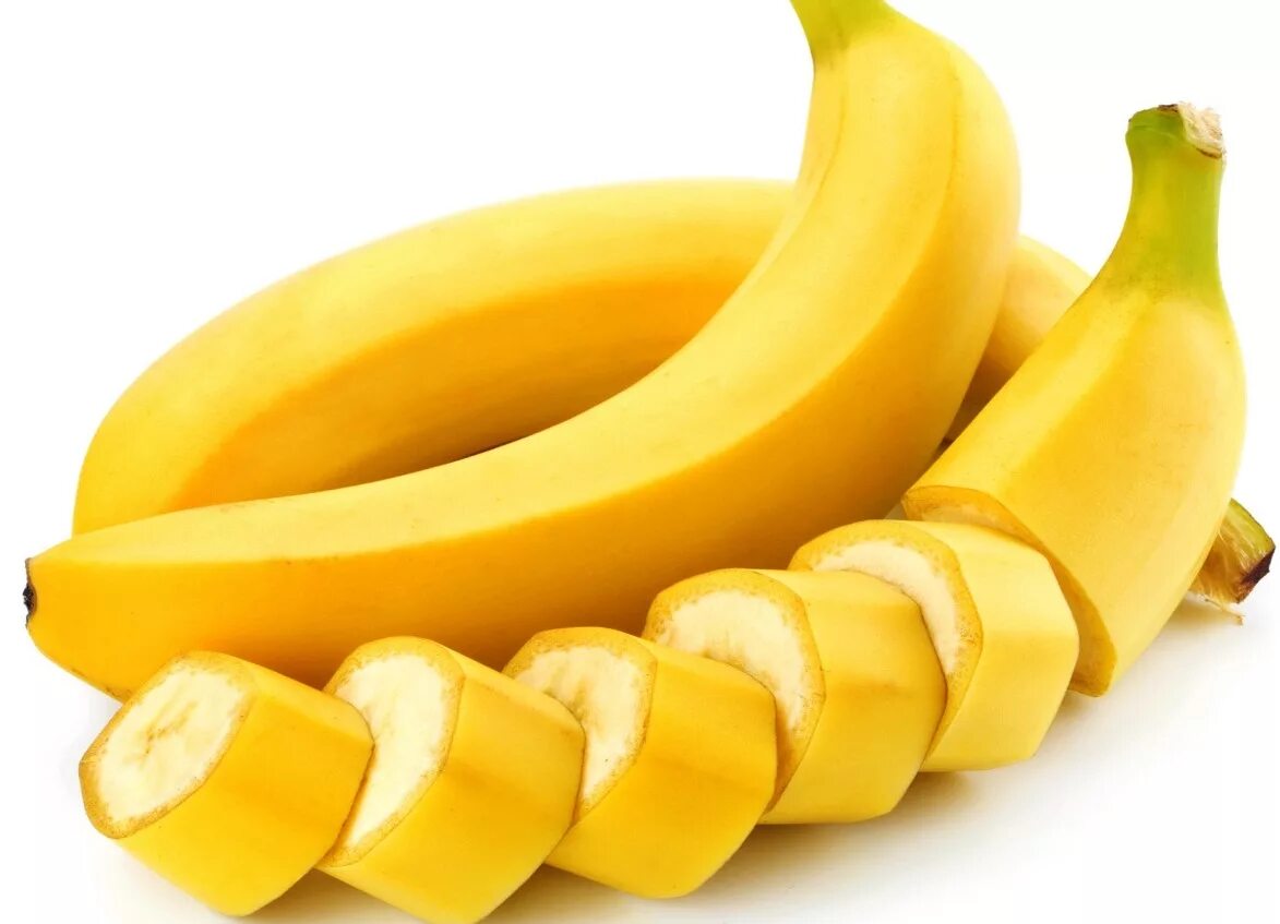 Фрукты банан. Банан на белом фоне. Банан один. Банан нарезанный.