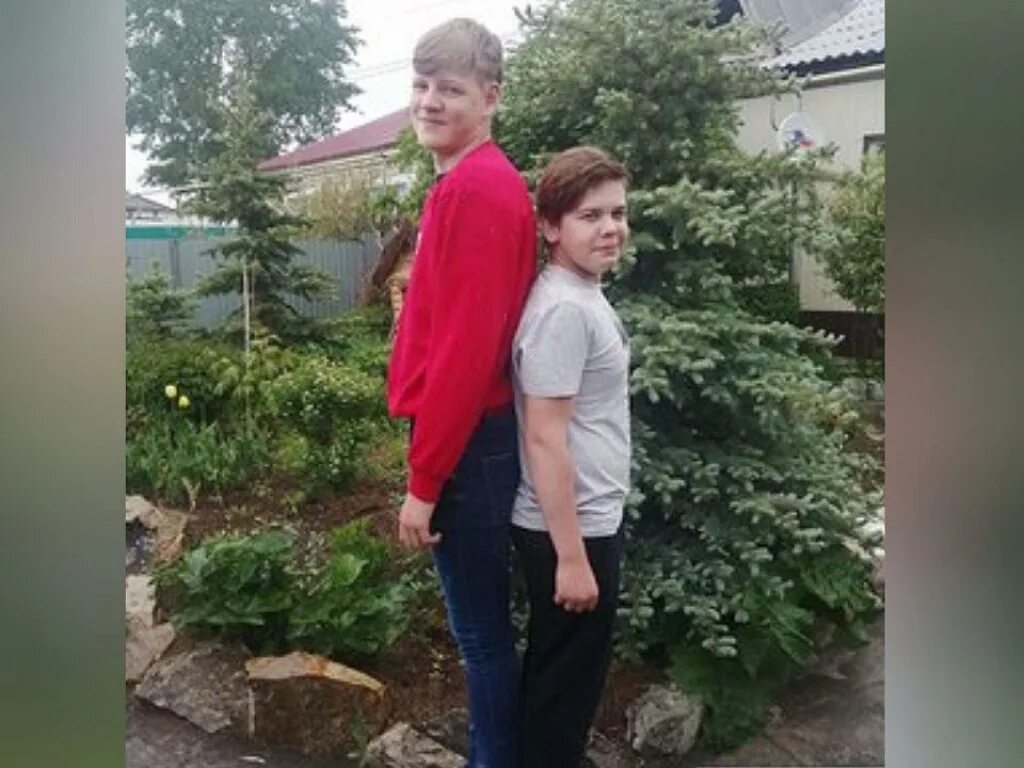 Самый высокий ребенок в России в 12 лет. Самый высокий мальчик в России в 14 лет. Самый высокий мальчик в 12 лет в России. Высокий подросток.