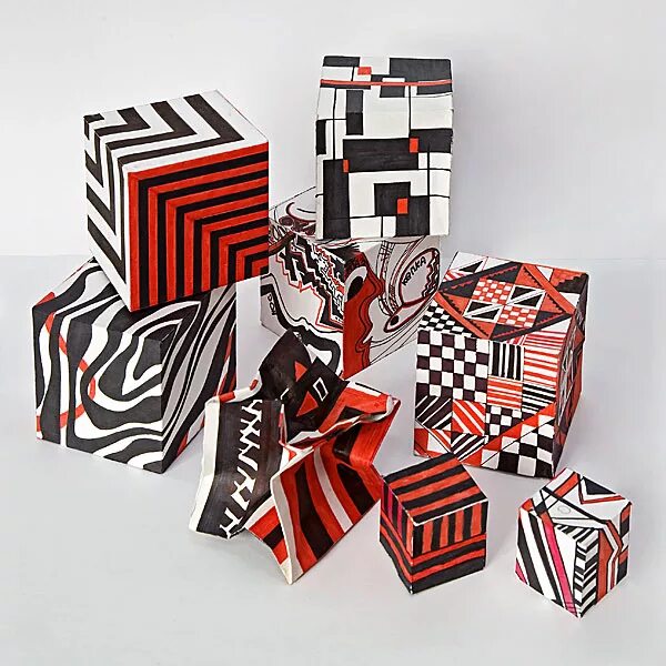 дизайнерский куб. разрушение форм. куб разрушение формы. куб композиция. разрушение формы куба.