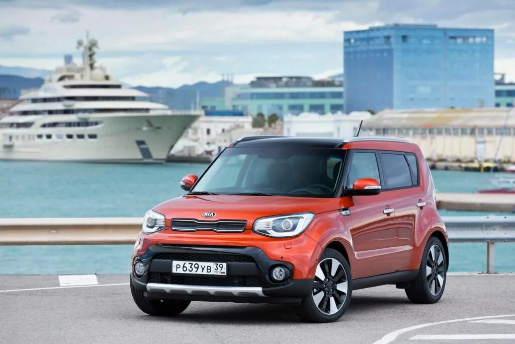 Длина киа соул. Kia Soul 2 поколение. Киа соул 2015 красный. Kia Soul Pickup 2022. Kia Soul 2003.