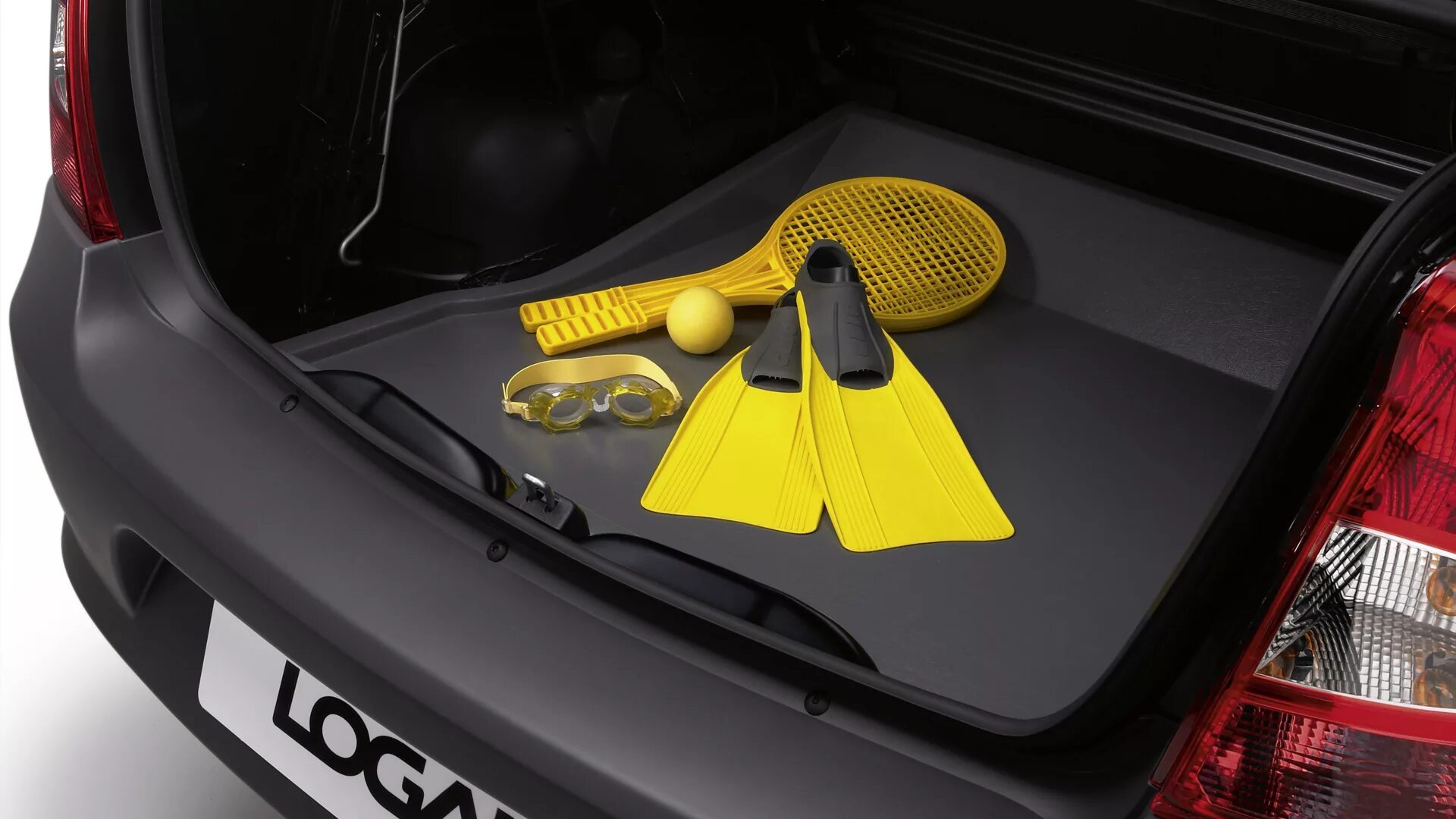аксессуары для рено логан 1 поколения. аксессуары логана. аксессуары логана. пластик на ручник рено логан 2. ренаулт symbol багажник.