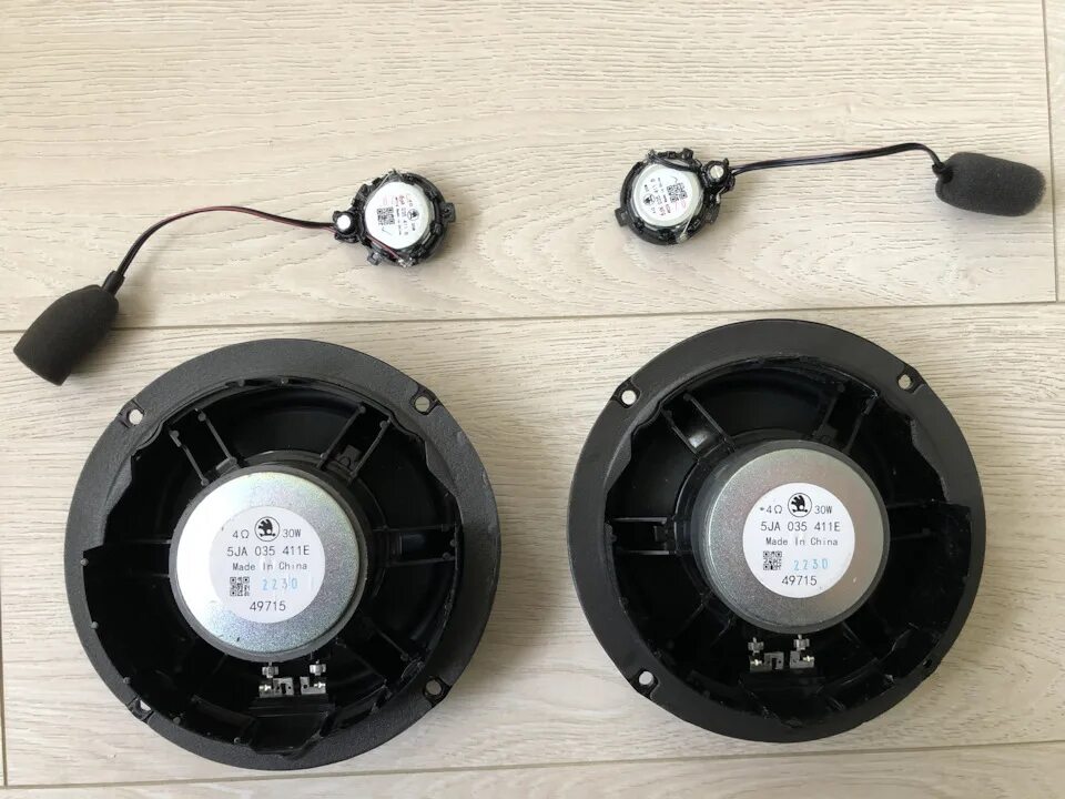 Штатные динамики поло седан 2013. Поло седан 2013 штатные динамики гольф 4. Vw polo sedan колонки. Vw polo sedan динамики. Динамик поло.