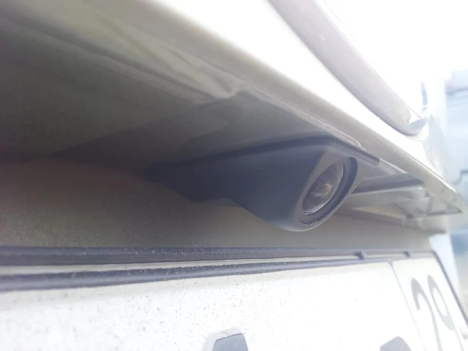 Крышка камеры Ford Kuga 2019 артикул. Передняя камера Ford Kuga. Кожух для радар камеры Форд Куга 2.