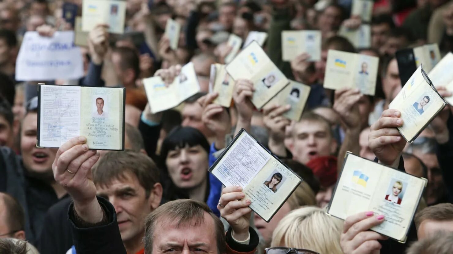 Референдум. Референдум на Украине 2014. Референдум фото. Украинцы в Москве.