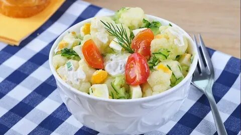 Салат из цветной капусты с овощами