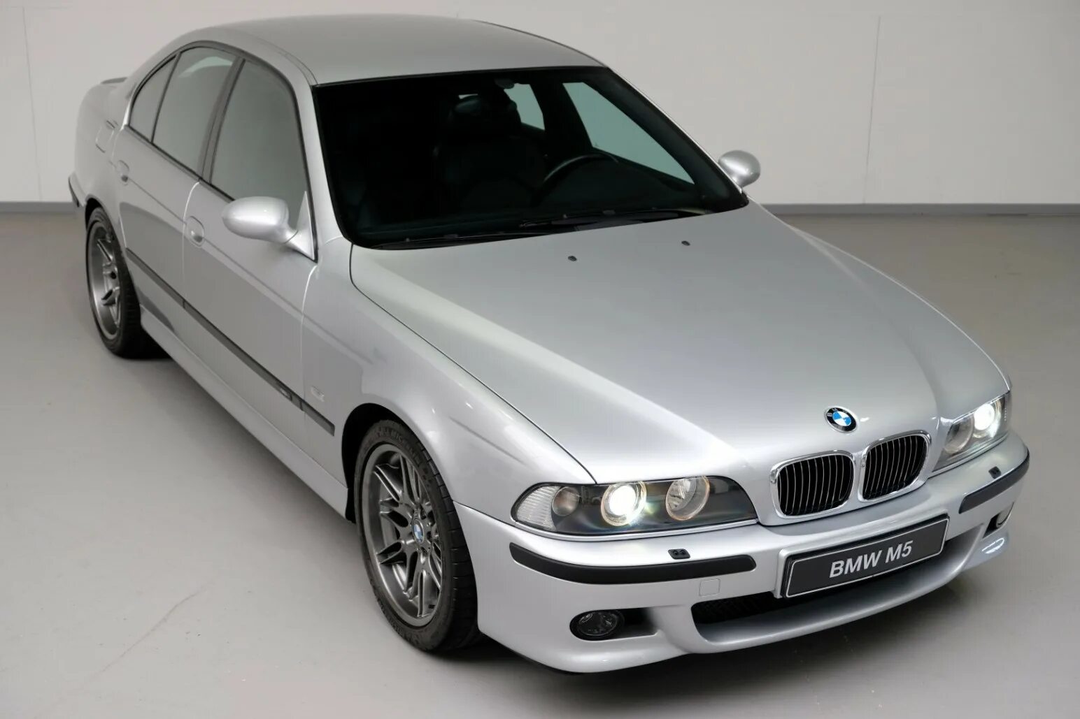 BMW e39 2001. BMW 5 2001 год. БМВ 2001г. BMW 525 2001. Купить бмв 2001