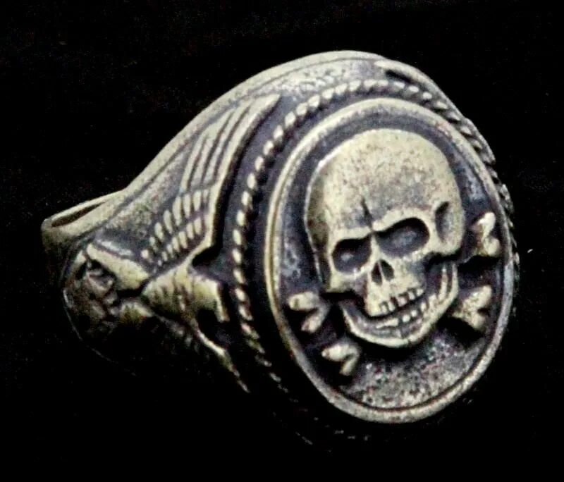 Дивизия SS Totenkopf. СС Тотенкопф мёртвая голова. 3 Танковая дивизия СС Тотенкопф мертвая голова. SS Totenkopf мёртвая голова.