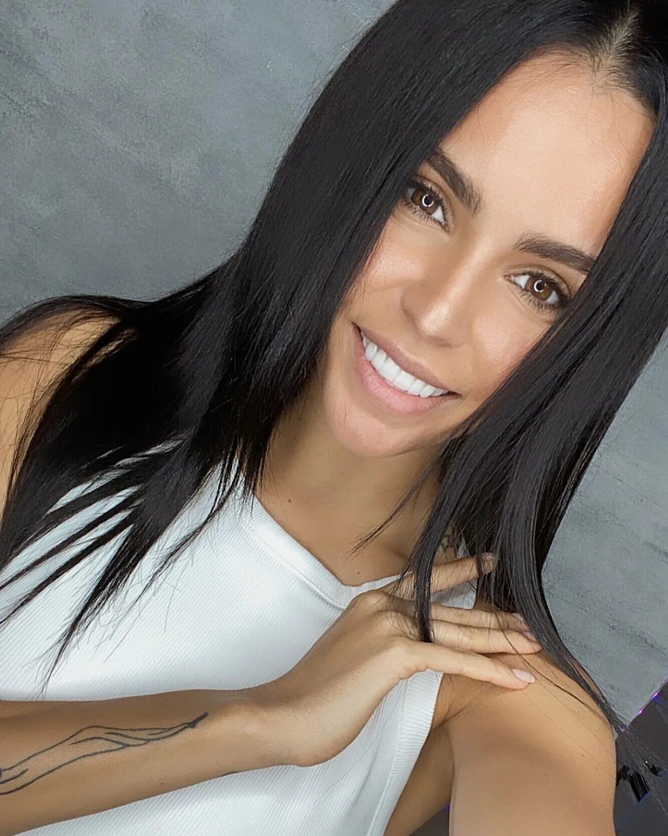 Юлия зиверт. Юлия зиверт. Юлия дмитриевна зиверт. Юлия сытник зиверт. Зиверт певица.