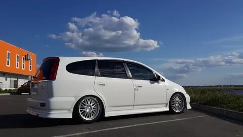 Honda stream 2001