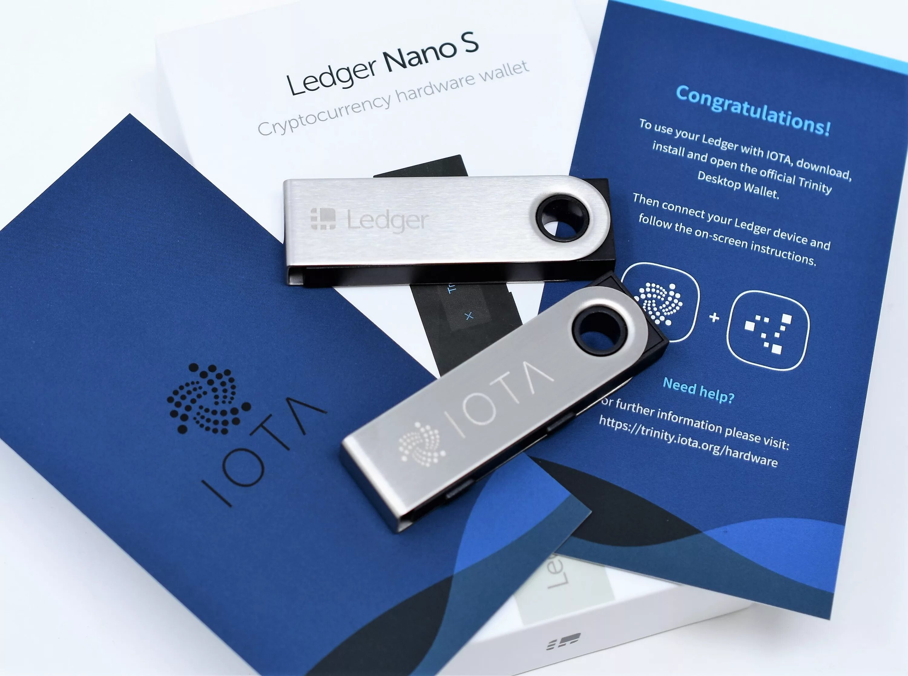 Ledger x купить. Ledger Nano s. Аппаратный кошелек Ledger. Леджер кошелек. Холодный кошелек Ledger.