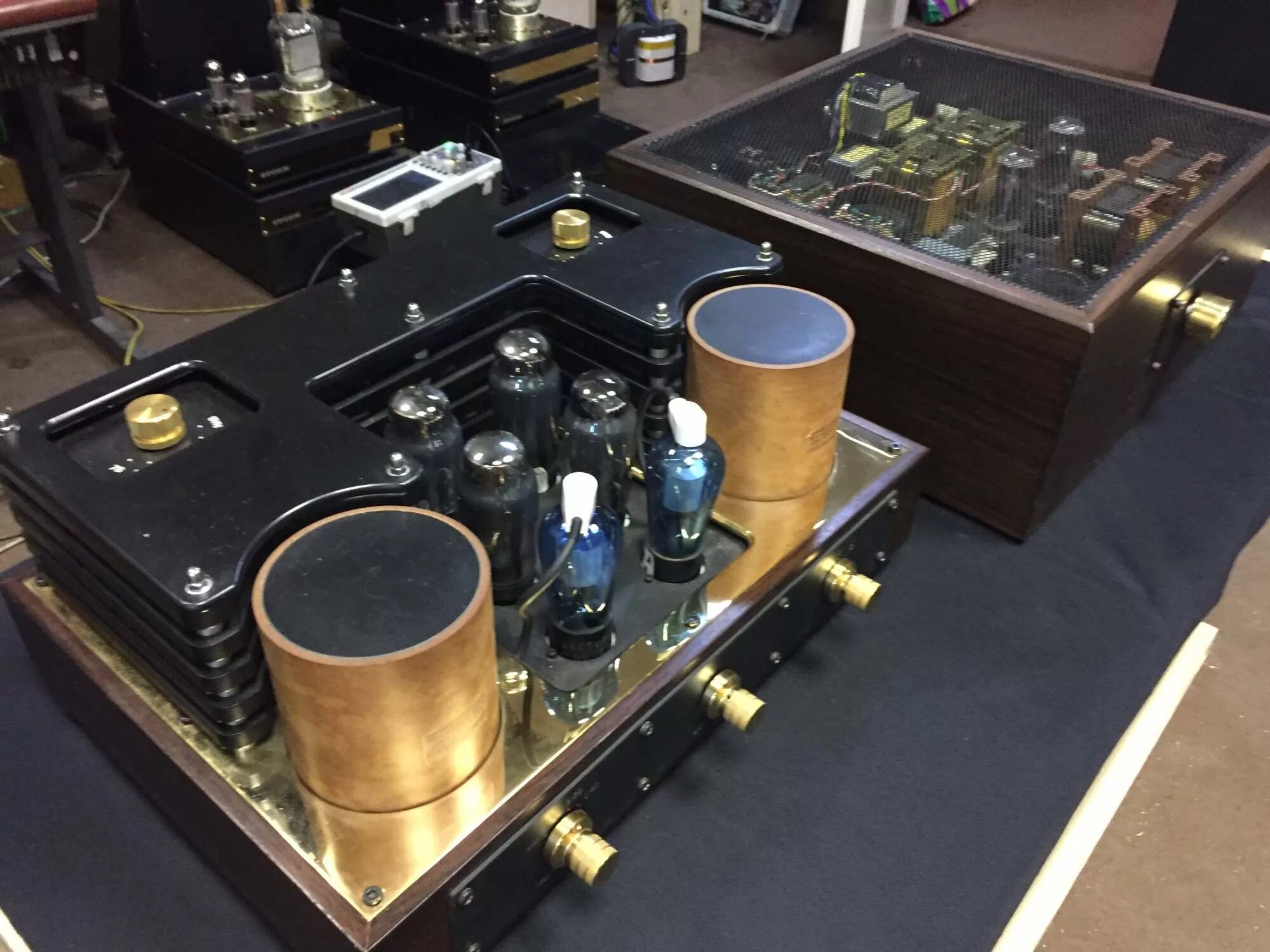 Sound amplifier