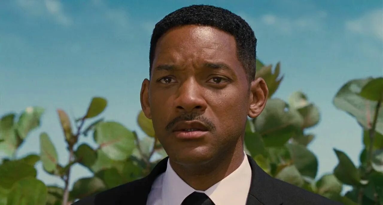 Third will. Уилл смит мэн ин блэк. уилл смит в черном. will smith люди в черном. доктор слоун люди в черном.