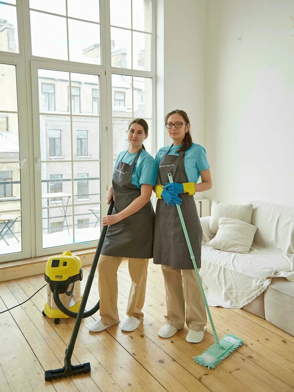 Клининг братьев чистовых. Братья чистовы. Бизиби клининг вакансии. Клининг братьев чистовых. Клиннинговая компания «братья чистовы».
