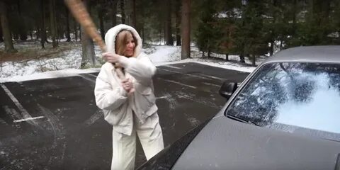 Блогерша снявшая деда