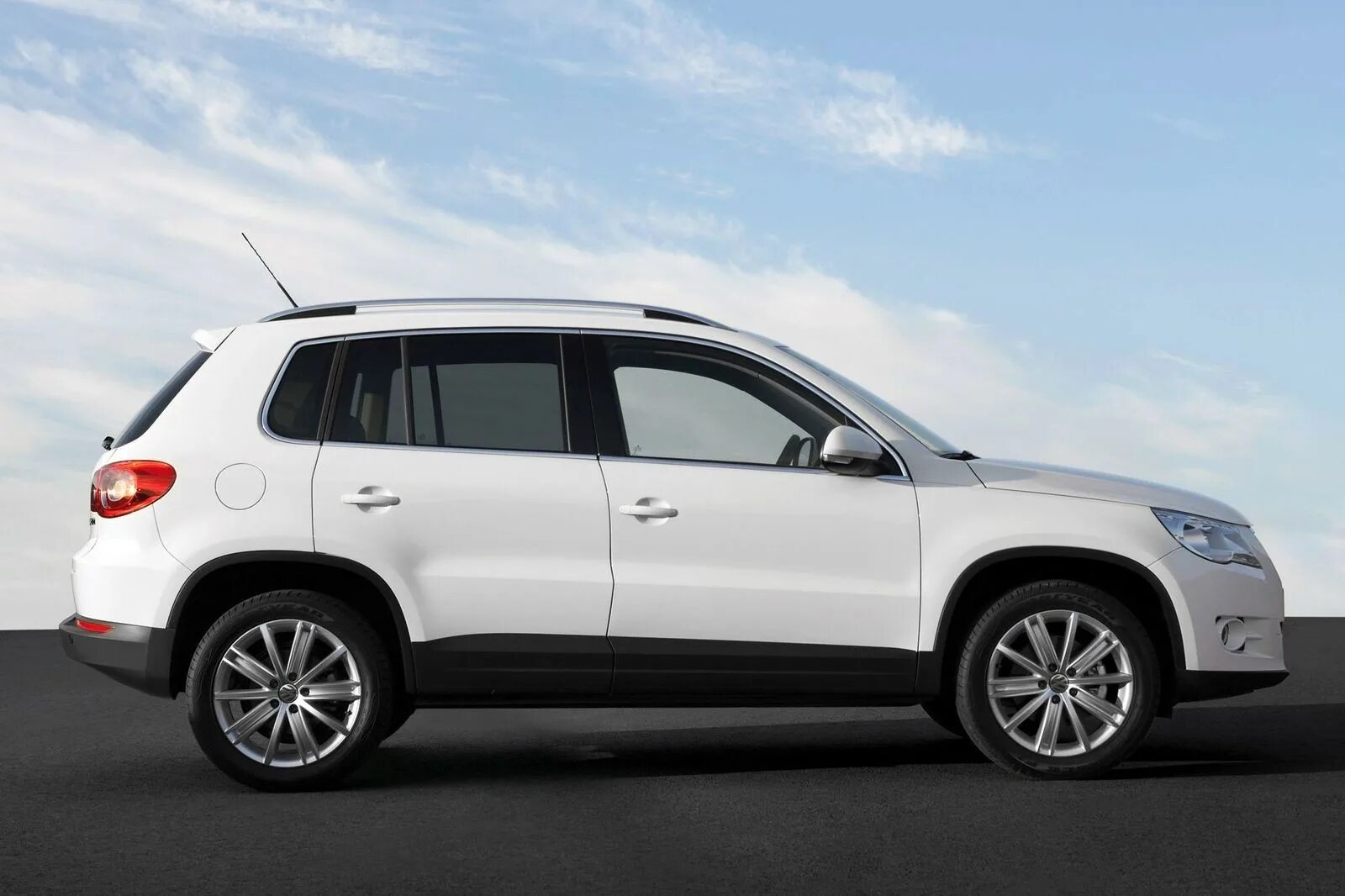 Tiguan 1. А/м фольксваген-тигуан. Тигуан 2006. Vw tiguan 4. Tiguan volkswagen tiguan.