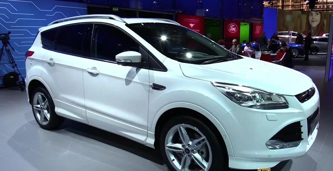 Куги 2015. Ford Kuga 2015. Форд Куга 2014. Форд Куга 15 года. Форд Куга 2015 фото.