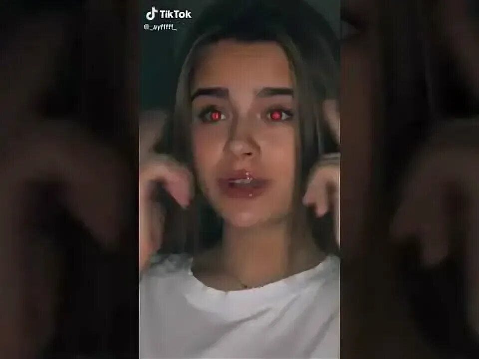 Свет песня слова. Эта ночь. Этой ночью мы стали еще ближе. Ночью будет жарко нам будет горячо. Этой ночью мы стали еще ближе.