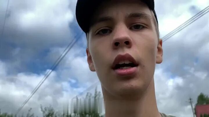 Петух вафлер женечка хамаганов. Вафлист. Ватсап съёмки тупорылый вафлист. Егорка зашибу широкая спина. Шендаков и кобзев.