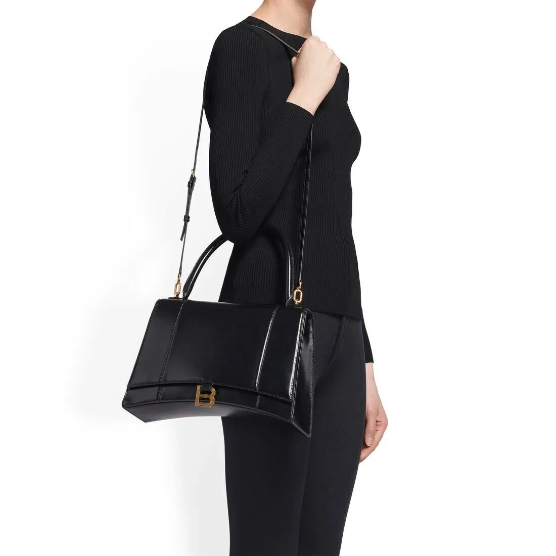 Сумка balenciaga hourglass. Баленсиага аургласс. Balenciaga hourglass. Женская сумка hourglass balenciaga. Balenciaga сумка hourglass small top handle.