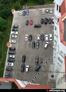 Парковка дома 2