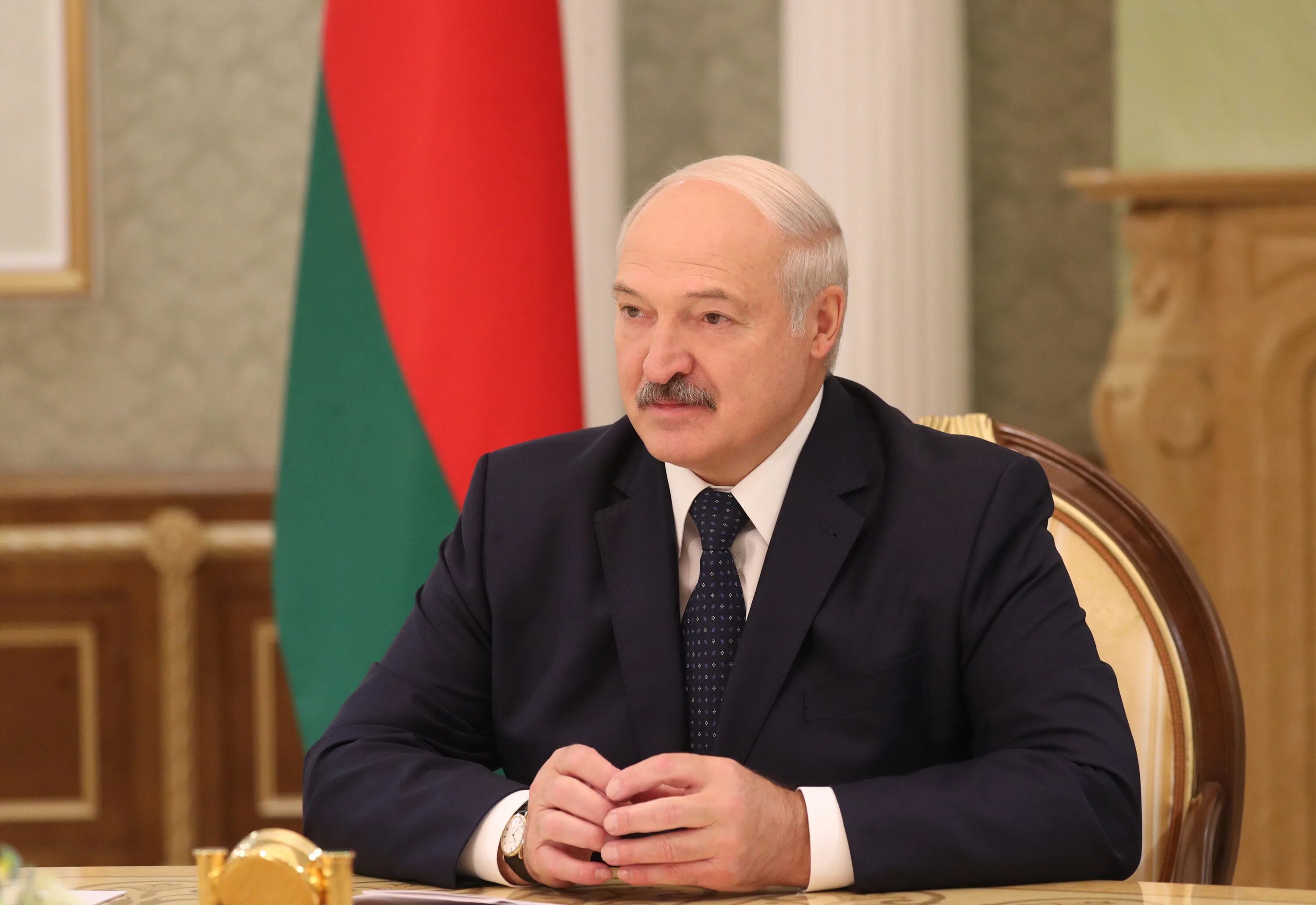 Alexander lukashenko. Лукашенко портрет. Лукашенко портрет. Alexander lukashenko. Лукашенко 1994.