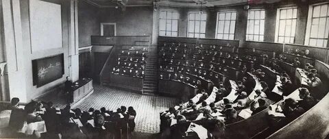 400 участников в трех аудиториях