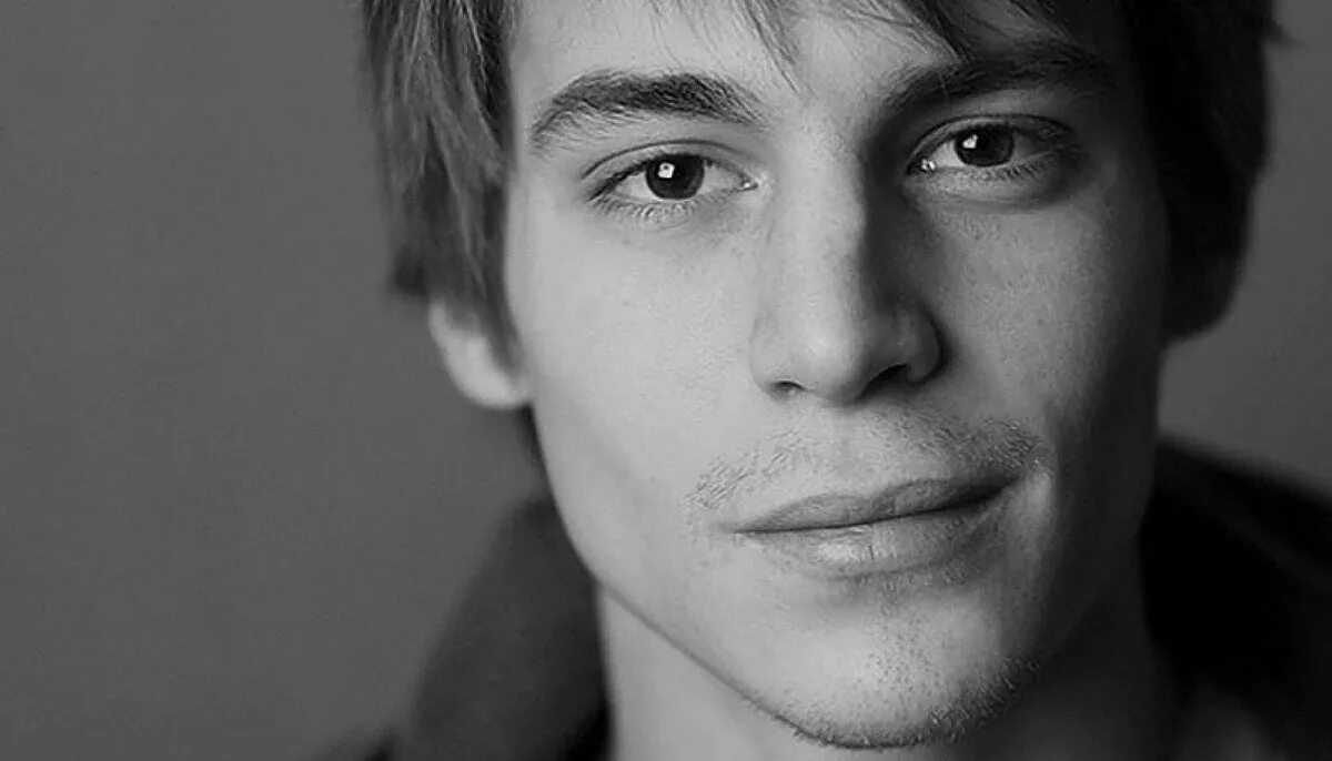 Владимир селиванов. Владимир селиванов. Как зовут актера который играл вову адидаса. Владимир селиванов 2020. Тайгер шрофф нос.