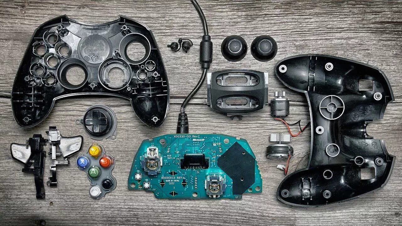 Xbox 360 в разборе. Разборка джойстика xbox. Разборка джойстика xbox. Разбор контроллера xbox 360. Геймпад xbox series s разобранный.
