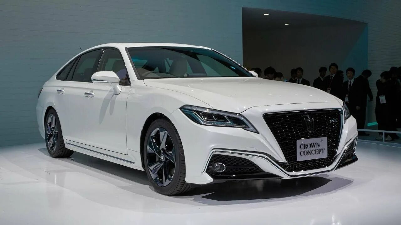 Toyota crown 2022. Toyota crown 2019 rs. Тойота краун гибрид 2019. Новый toyota crown. Тойота краун 2019 года.