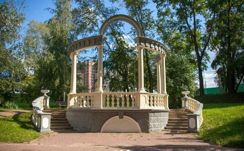 Парк сквер по олонецкому проезду. Сквер по олонецкому проезду. Парк олонецкий медведково. Парк яуза бабушкинская олонецкий. Парк яуза олонецкий проезд.