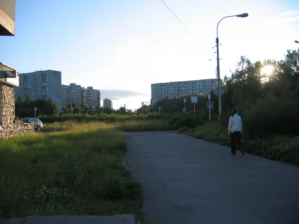 Военный городок Оленегорск-2. Магазин 2 города Оленегорск. Оленегорск фото. Оленегорск 6