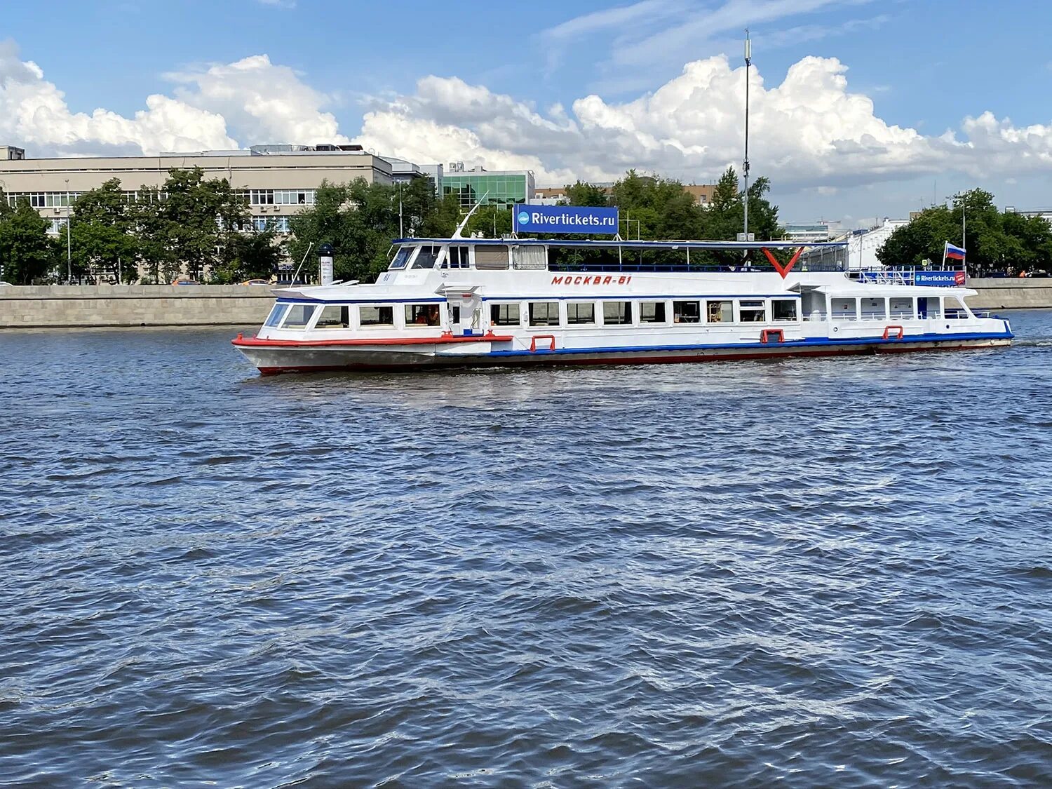Москва река за 99 рублей. Теплоход москва 61. еплоходы «москва-51», «москва-61»). корабль москва 61. теплоходы «москва-51» и «москва-61».
