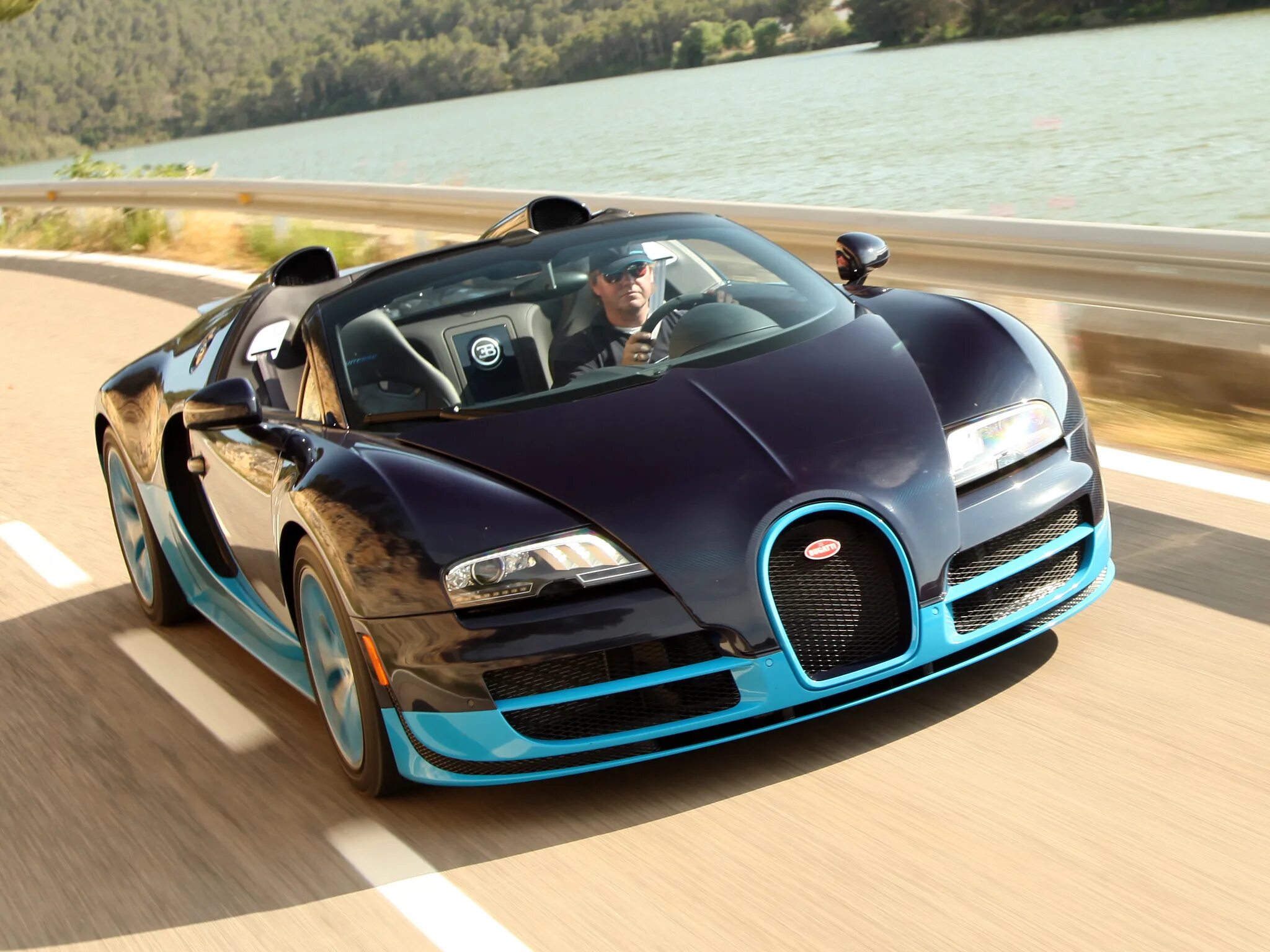 Bugatti veyron 2006. Bugatti veyron grand sport vitesse 2012. Бугатти машина страна производитель. Бугатти вейрон концепт. Страна производства бугатти.