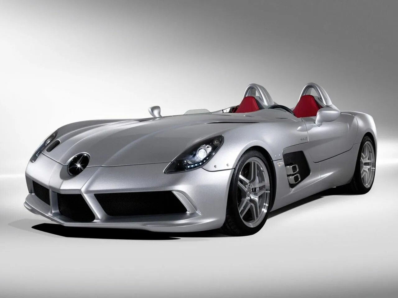 Машина мрз. Мерседес Бенц SLR Stirling Moss. Мерседес Макларен спидстер. Mercedes Benz Speedster 2009. Стирлинг Мосс 2009 чёрный.