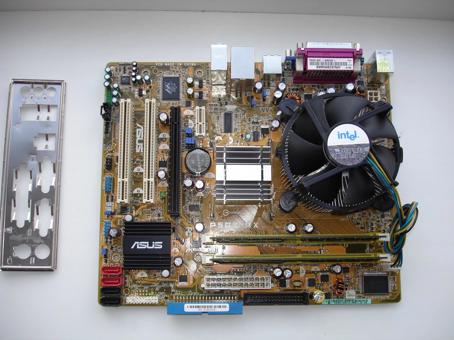 Asus p5gz mx. Lga775 asus p5gl-mx. Asus p5gz-mx rev1. Материнская плата 775 asus p5g-mx (i945gc pci-e+svga microatx 2ddr2). Asus p5gz mx.